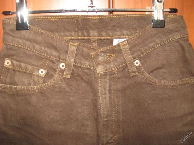 Лот: 5813218. Фото: 1. Джинсы р. 40-42 Levis. Джинсы