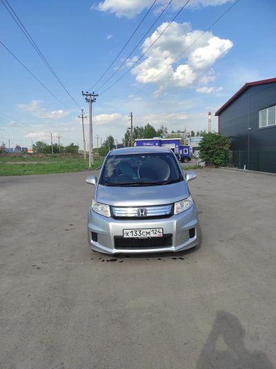 Лот: 25522283. Фото: 1. Honda Freed Spike. Автомобили