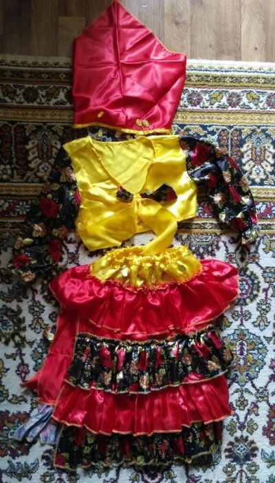 Лот: 10034724. Фото: 1. Новогодний костюм цыганки. Детские карнавальные, праздничные костюмы