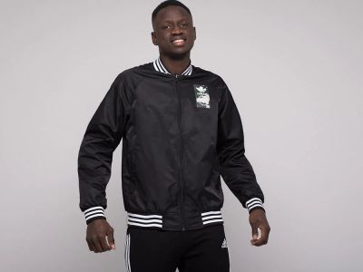 Лот: 18154578. Фото: 1. Бомбер Adidas (22122). Верхняя одежда