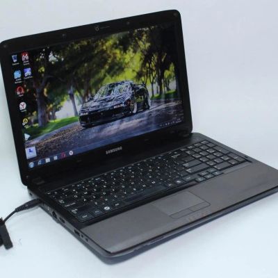 Лот: 12748662. Фото: 1. Игровой ноутбук Samsung r540 i3. Ноутбуки
