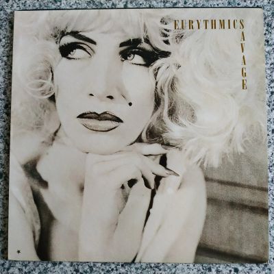 Лот: 20238377. Фото: 1. LP ● Eurythmics ● Savage ● {RSA-Canada... Аудиозаписи