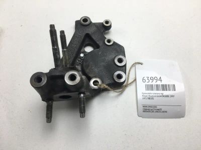 Лот: 20402866. Фото: 1. Кронштейн клапана EGR Nissan Bluebird... Двигатель и элементы двигателя