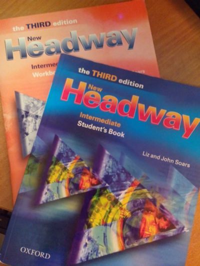 Лот: 6380742. Фото: 1. Учебник по английскому языку Headway... Другое (учебники и методическая литература)