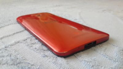 Лот: 7053388. Фото: 1. HTC Butterfly x920d хорошее состояние... Смартфоны