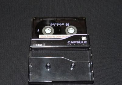 Лот: 15918989. Фото: 1. Аудио кассета maxell Capsule Metal... Аудиозаписи