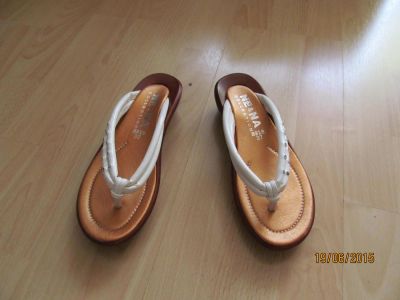 Лот: 5698711. Фото: 1. Сланцы. Шлепанцы, сланцы