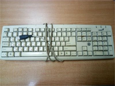 Лот: 10930617. Фото: 1. Клавиатура Genius (б/у), не работает... Клавиатуры и мыши