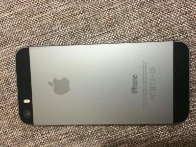 Лот: 4612578. Фото: 1. Apple iPhone 5S Space Grey (черный... Смартфоны