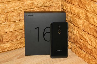 Лот: 20594804. Фото: 1. 6" Смартфон Meizu 16th 64 ГБ черный... Смартфоны
