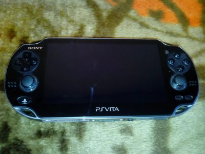 Лот: 3707433. Фото: 1. PS Vita + мегакомплект + аккаунт... Игровые приставки, консоли