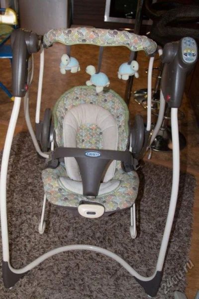 Лот: 5796210. Фото: 1. продам Электрокачели Graco DUO... Ходунки, прыгунки, качели