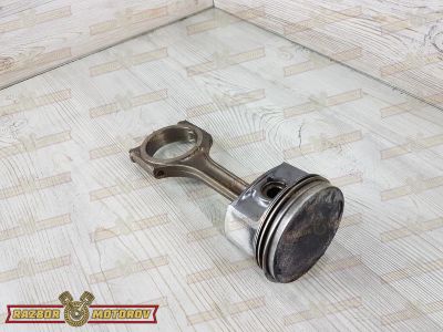 Лот: 23592534. Фото: 1. Поршень с шатуном Audi A6 AHA. Двигатель и элементы двигателя