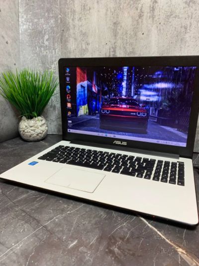 Лот: 21983344. Фото: 1. Ноутбук Asus 4Gb/SSD 118Gb. Ноутбуки