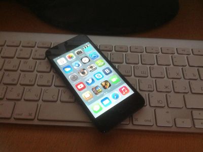 Лот: 3155096. Фото: 1. Ipod Touch 5 32 Gb. Плееры
