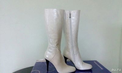 Лот: 10659697. Фото: 1. Сапожки новые р 36 кожа -лак... Сапоги