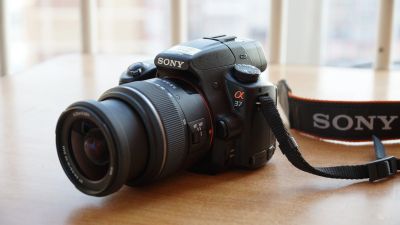 Лот: 15891345. Фото: 1. SONY SLT-A37 KIT. Цифровые зеркальные