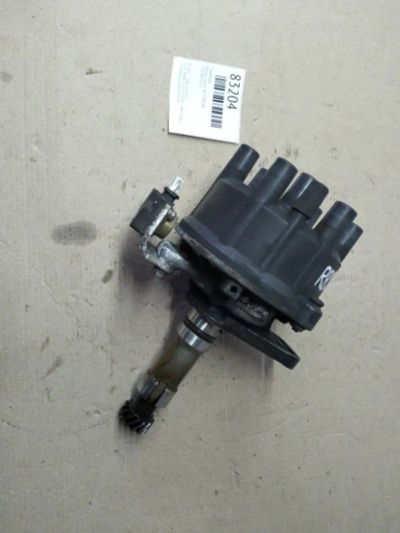 Лот: 21402458. Фото: 1. трамблер Nissan Laurel HC34. Двигатель и элементы двигателя