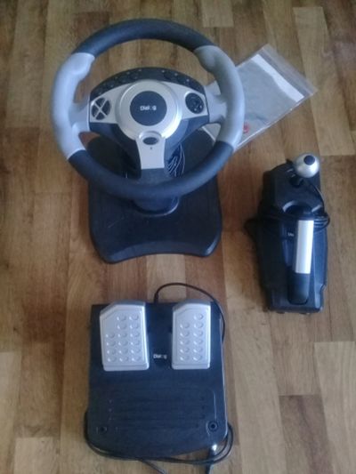 Лот: 11761351. Фото: 1. Игровой руль, педали, коробка... Игры для консолей