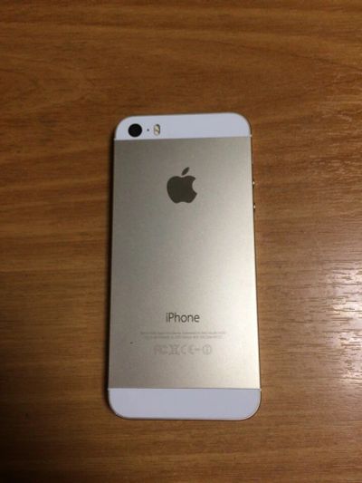 Лот: 10615307. Фото: 1. iPhone 5s. Смартфоны