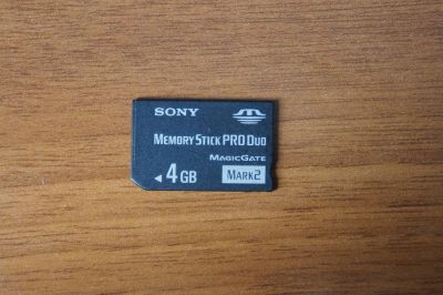 Лот: 3141728. Фото: 1. Sony Memory Stick Pro Duo 4Gb. Карты памяти