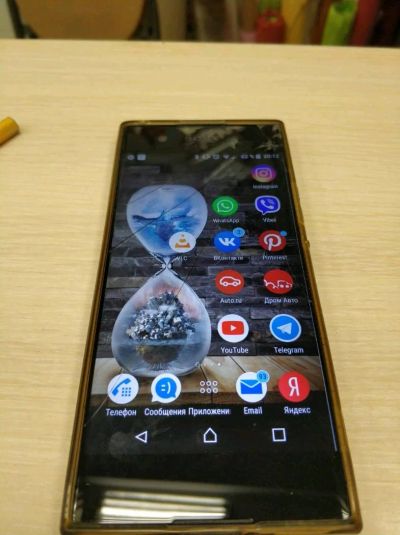 Лот: 12537063. Фото: 1. Sony xperia xa1. Смартфоны