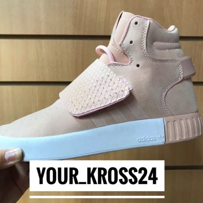 Лот: 10631225. Фото: 1. Adidas Tubular. Кеды, кроссовки, слипоны
