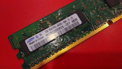 Лот: 9519540. Фото: 1. 1GB DDR-2 Samsung 800Mhz PC2-6400U-666-12-ZZ... Оперативная память