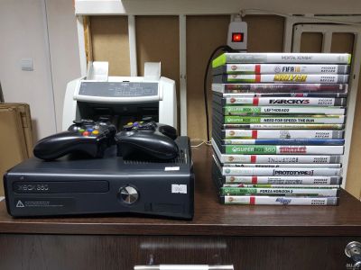 Лот: 12986387. Фото: 1. Xbox 360. Игровые приставки, консоли