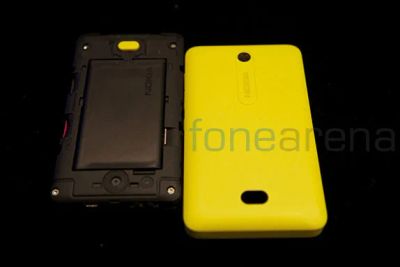 Лот: 3172865. Фото: 1. NOKIA ASHA 501 Б/У. Кнопочные мобильные телефоны