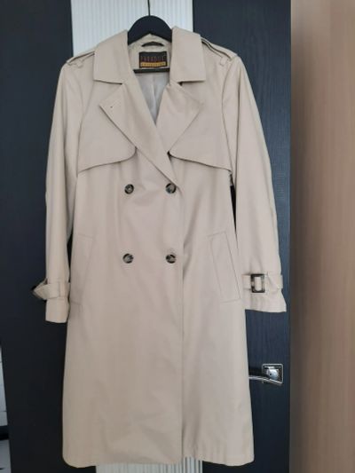Лот: 25374106. Фото: 1. Женский плащ (новый). Верхняя одежда