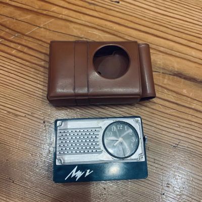 Лот: 25337197. Фото: 1. Дорожный будильник Луч. Часы настенные, настольные