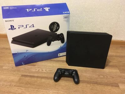 Лот: 10094002. Фото: 1. Sony PlayStation 4 Slim 500 ГБ. Игровые приставки, консоли