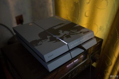Лот: 9410341. Фото: 1. Консоль Sony PlayStation 4 (1... Игровые приставки, консоли