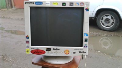 Лот: 7317995. Фото: 1. Монитор Samsung 19` из детства... ЭЛТ-мониторы