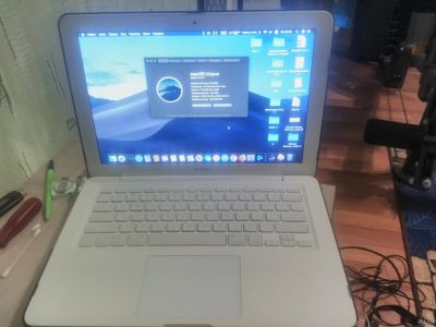 Лот: 13623586. Фото: 1. Macbook A1342 Mid 2010. Ноутбуки