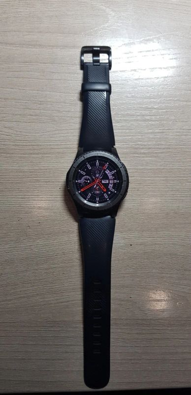 Лот: 13904462. Фото: 1. Смарт-часы Samsung Gear S3 Frontier. Смарт-часы, фитнес-браслеты, аксессуары