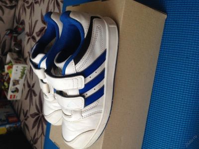 Лот: 5861235. Фото: 1. Кроссовки ADIDAs разм 31. Кеды, кроссовки