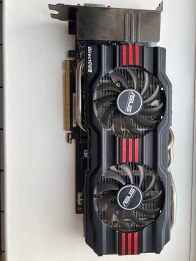 Лот: 19525356. Фото: 1. Видеокарта от Asus GTX 670 2G. Видеокарты