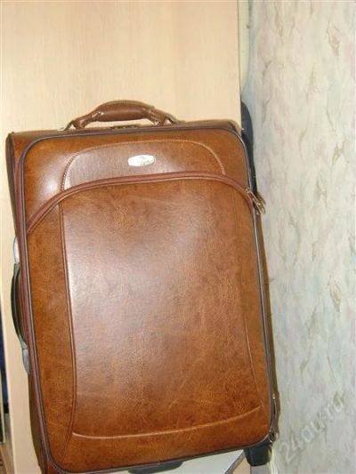 Лот: 1235523. Фото: 1. Чемодан дорожный. Разное