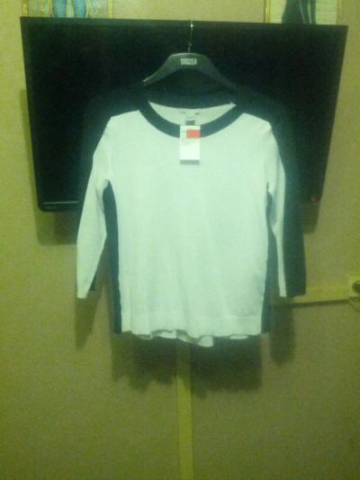 Лот: 6170253. Фото: 1. Кофта 52-54. Свитеры, толстовки, худи