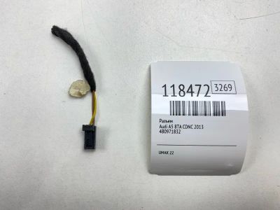 Лот: 25644705. Фото: 1. Разъем Audi A5 2013 4B0971832... Кузов