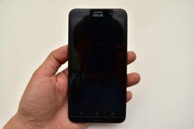 Лот: 10077317. Фото: 1. Asus ZenFone 2. Смартфоны