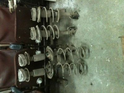 Лот: 3781333. Фото: 1. Стойки на subaru. Ходовая, подвеска, рулевое управление