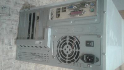 Лот: 16500038. Фото: 1. 3 Системных блока и 3 монитора. Корпуса, блоки питания
