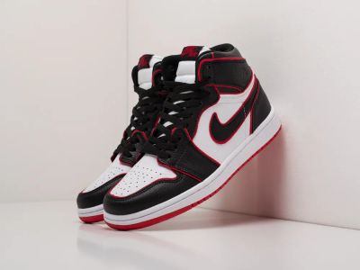 Лот: 17971511. Фото: 1. Кроссовки Nike Air Jordan 1 Mid. Кеды, кроссовки, слипоны