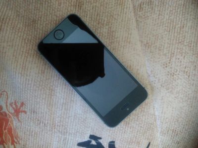 Лот: 9879013. Фото: 1. Iphone 5S. Смартфоны