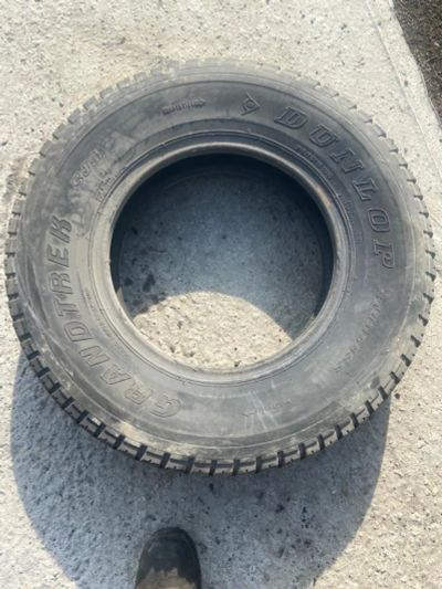 Лот: 19424666. Фото: 1. Dunlop GrandTrek SJ4 215/80 R16... Шины