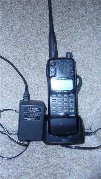 Лот: 2363414. Фото: 1. Продам YAESU FT-51R (без антенны... Рации, радиостанции