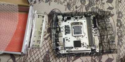 Лот: 18037188. Фото: 1. jingyue B85,lga1150. обменяю на... Материнские платы